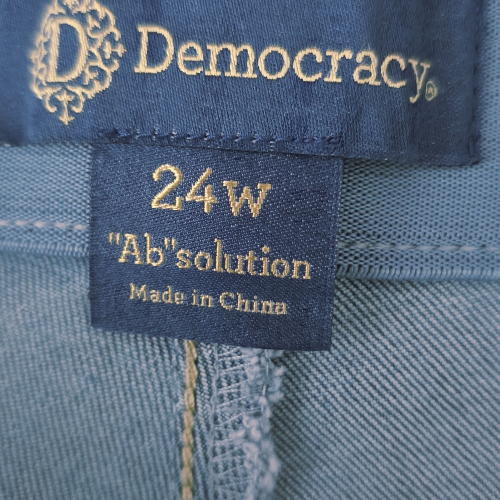 Democracy Cropped Embroidery Jeans Scallop Hem Size 24W - Picture 12 of 16